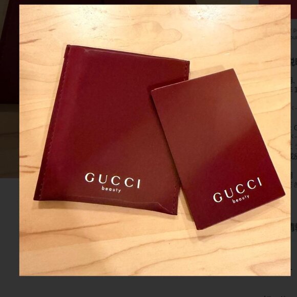 Gucci Beauty Makeup Hand Pocket Deep Burgundy Mirror with Pouch NEW - Picture 7 of 7